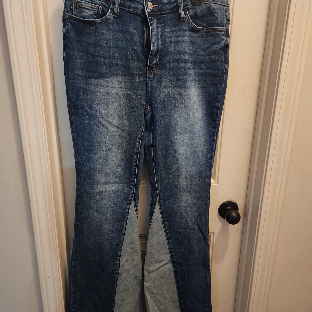 Judy Blue Two-Tone Flare Jeans